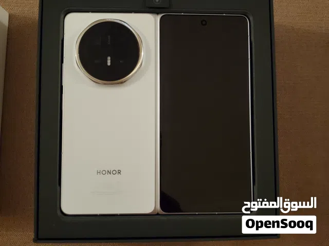 Honor Magic V6