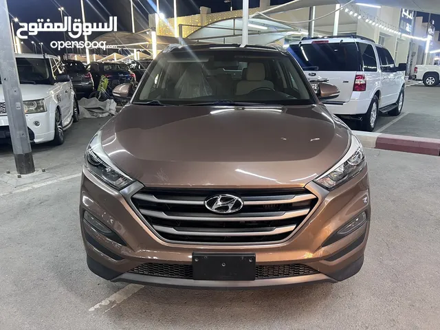 Hyundai Tucson Sport 1600 Cc 2016 American car free accident original paint clean title low mileage