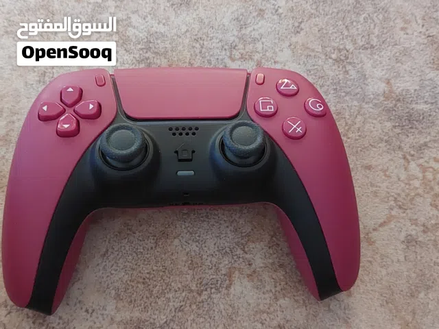 ايد بلاي يستيشن كوبي بتشتغل علي 4ول5 شبه جديد تم استعمال اسبوع ولايوجد اي عطل في اليد