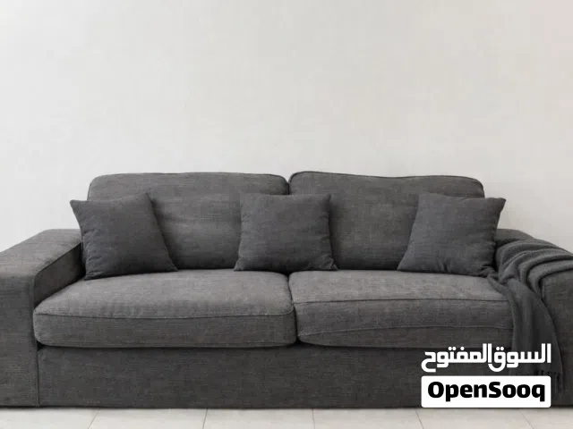 صوفا بحالة ممتازة ونظيفة لا يوجد بها اي قطع او اي مشاكل السعر 55 دينار قابل للتفاوض