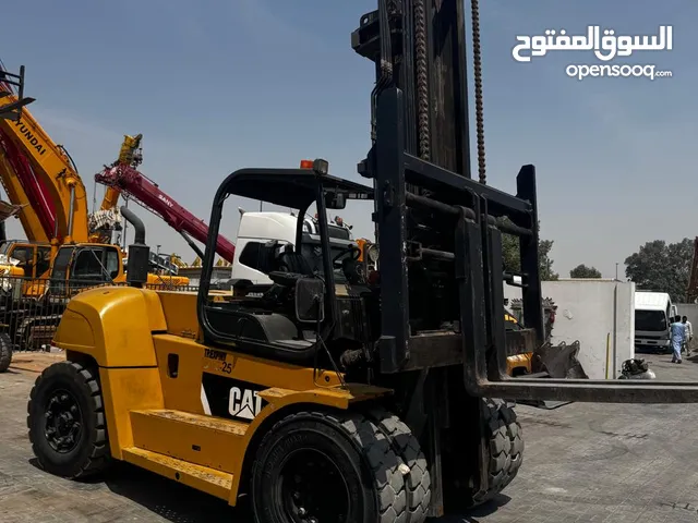 Caterpillar 15 ton forklift