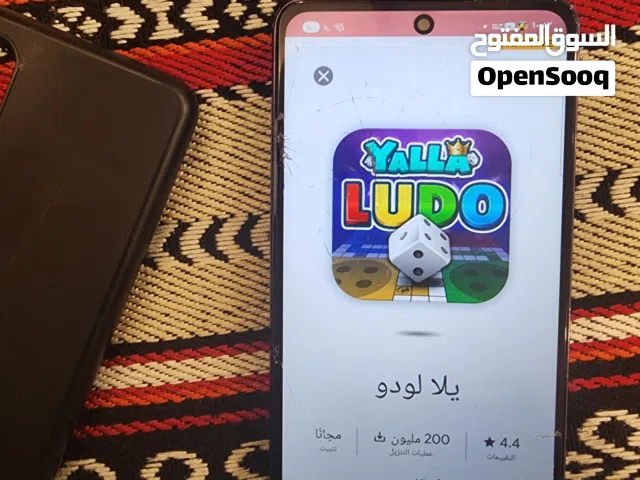 بحاجه تغير شاشه a73 للبيع بس الجهاز شغال بس مكسوره شاشه