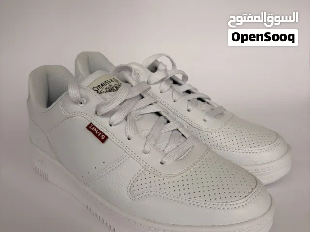Sneakers Levis’e white color usa size 9