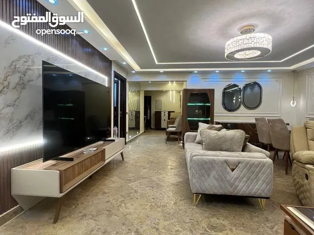 150 m2 3 Bedrooms Apartments for Sale in Cairo Al Manial