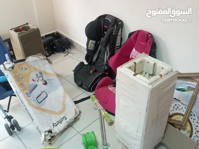 عربات ومقاعد اطفال بحاله ممتازه ماركات باسعار منافسه ..