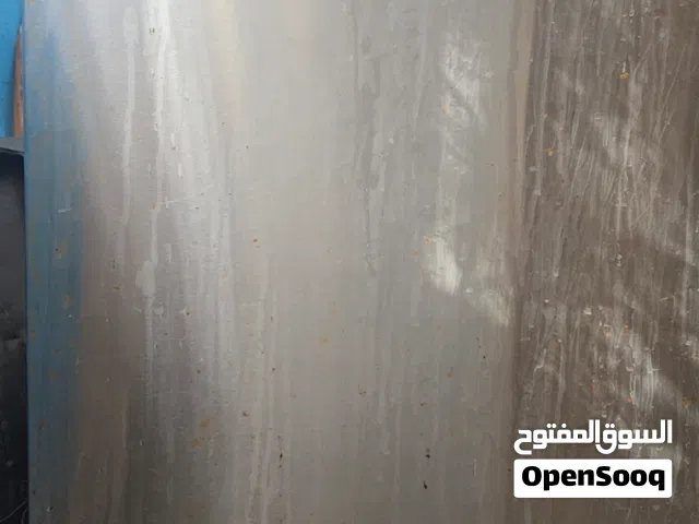 العرض: 59.8 سم العمق: 61.5 سم الارتفاع: 84.5 سم