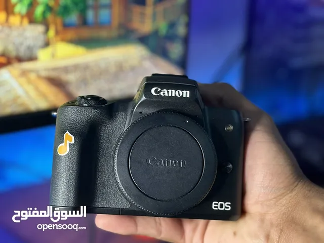 كاميرة canon m50