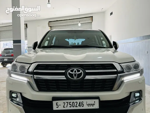 Toyota Land Cruiser 2010 in Tripoli