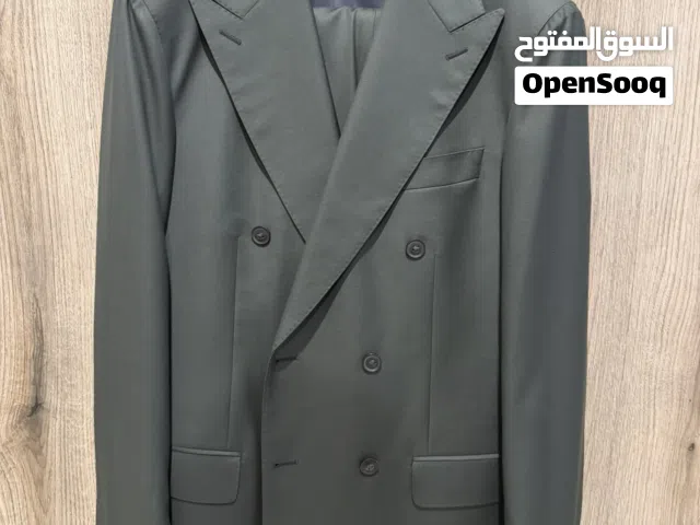 بدلة double breast من ماركة BOGGI MILANO قياس 50 جديدة