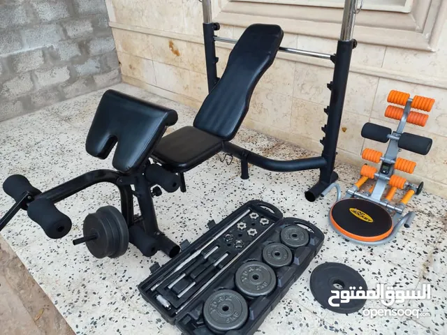 كرسي تمارين بحاملة بار الحجم الكبير وكرسي مقاومة وحقيبة أوزان مع أوزان إضافية وقفازات ملاكمة