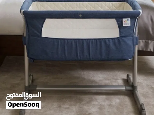 للبيع سرير اطفال رضع نظيف بحاله جيده