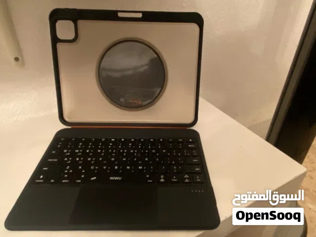 كيبورد مع كفر لابتوب مستعمل اسبوع فقط