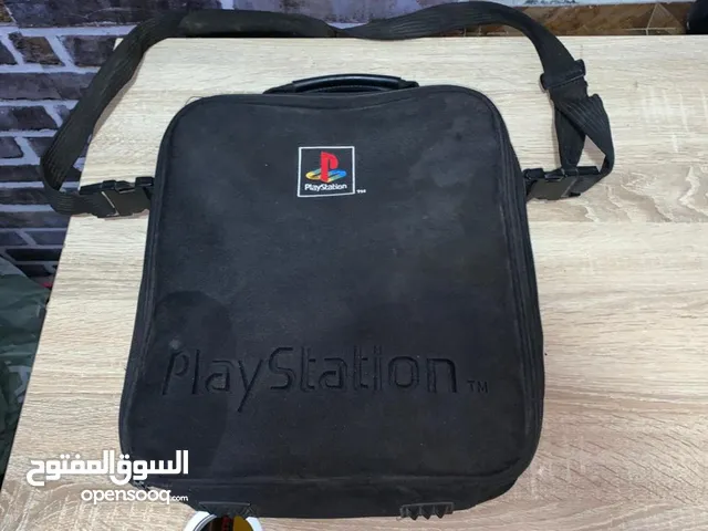 Playstation 1 avec deux manette et sa original