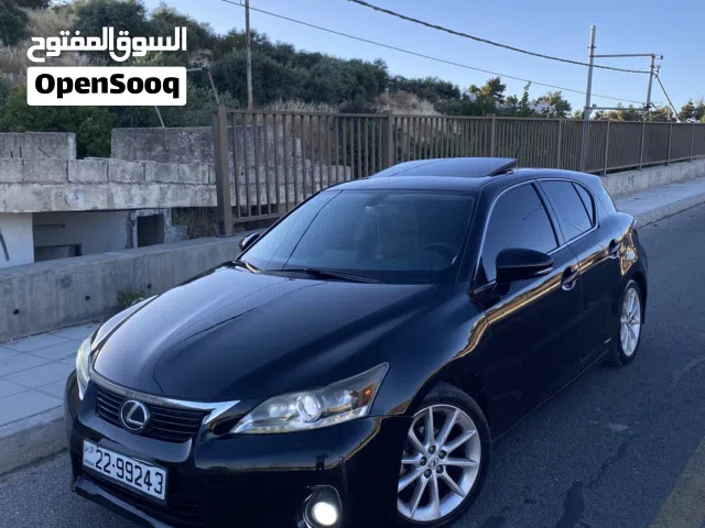 2012 لكزس CT CT 200