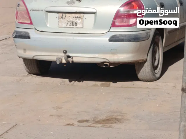 2002 نيسان الميرا