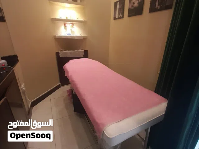 comfortable massage table