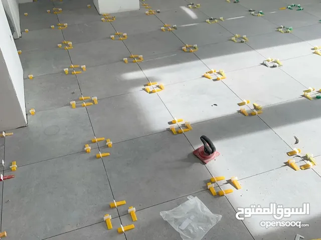 تركيب السيراميك والبورسيلين والرخام بأيدي عاملة ذات خبرة عالية في المجال