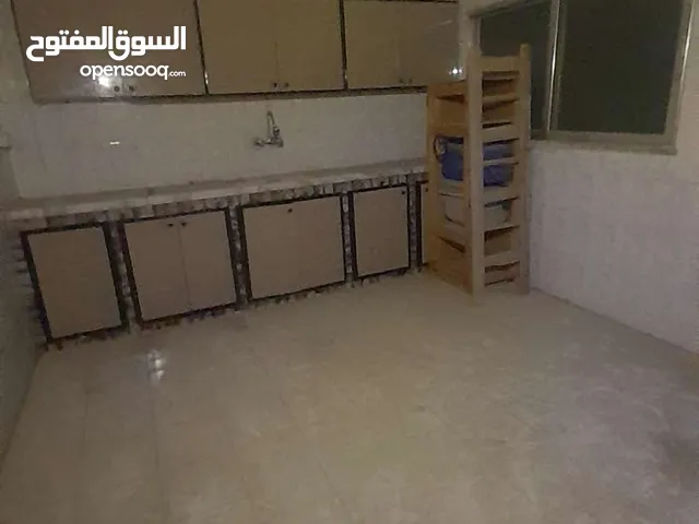 150 m2 3 Bedrooms Apartments for Rent in Zarqa Al Zawahra