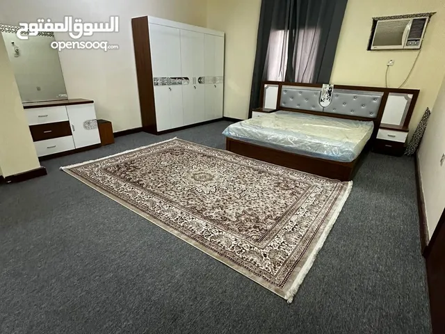 Very big room by month or by day غرفة باليومي او الشهري تنفع للعائلة غرفة مع صالة