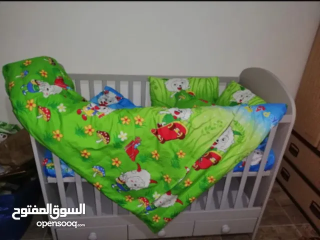 تخت ايكيا وكالة للبيع
