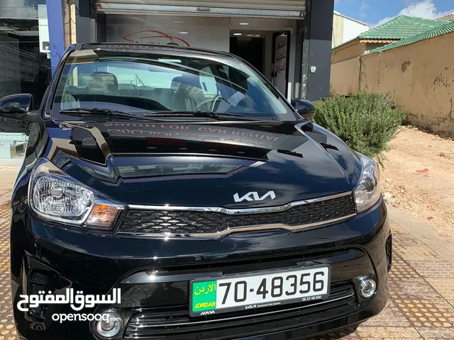 Sedan Kia in Amman