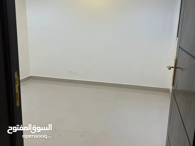 200 m2 2 Bedrooms Apartments for Rent in Al Riyadh Other
