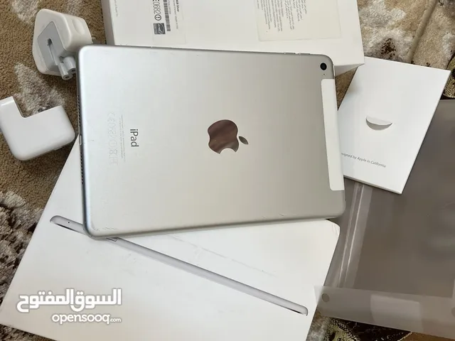 ايباد ين ميني 4 ذهبي 128 قيقا خط شريحة نظيف جدا مع الاغراض الكفر والشحن والواير نظيف جدا مع كفر جديد