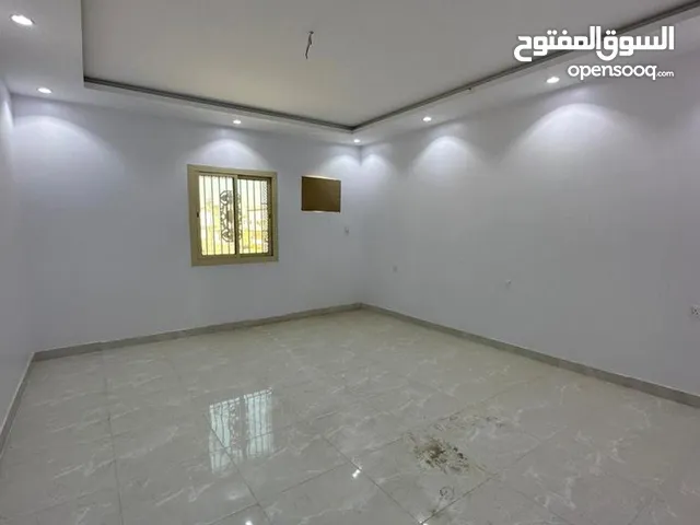 1000 m2 5 Bedrooms Apartments for Rent in Al Madinah As Salam