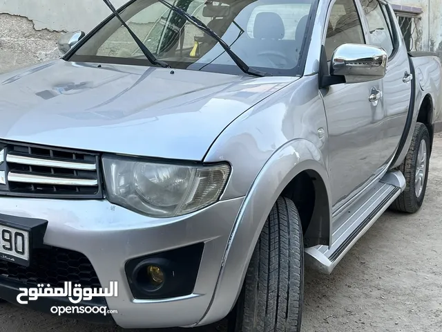 بكم ميتسوبيشي L200 موديل 2015 استخدام شخصي ما شاء الله عليه