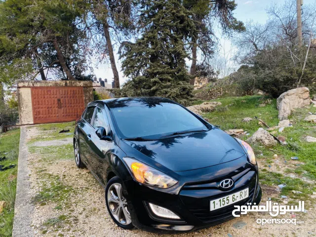 هونداي i30 فل اوتماتك 2013 فل اضافات السيارة نخب نخب الله يبارك لصاحب النصيب..