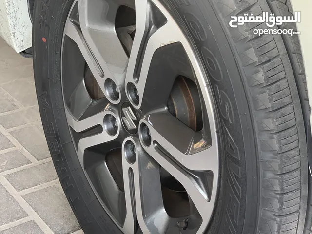 رنكات اصلية مع إطارات 235/65r17 موديل 2025