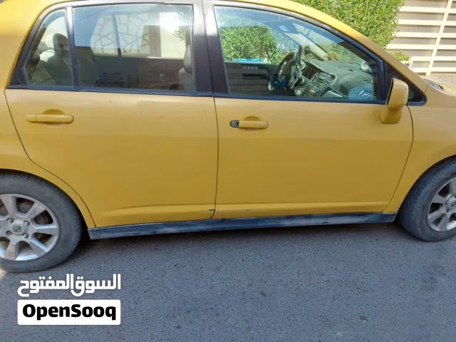 2009 نيسان فيرسا SR
