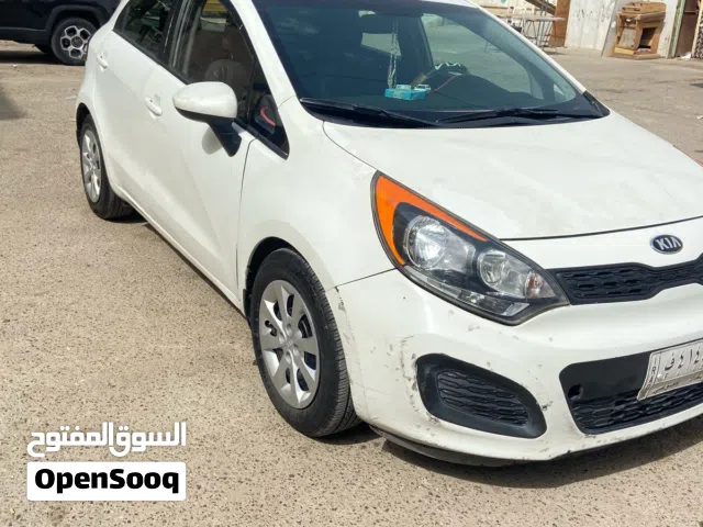 كيا ريو هاتش باك 2015