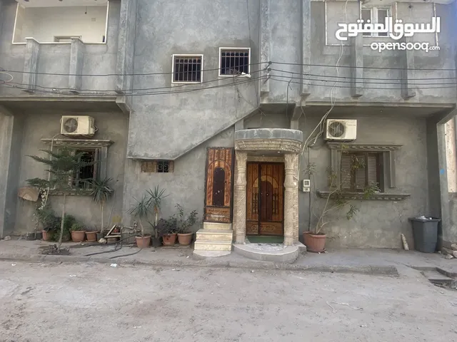 165 m2 4 Bedrooms Townhouse for Sale in Tripoli Al Entisar District