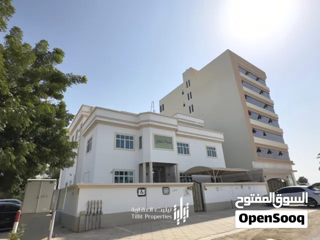 مطور عقاري وتبحث عن ارض في موقع بايع نفسه؟ للبيع ارض سكني تجاري في الموالح الخط الاول من شارع الموج