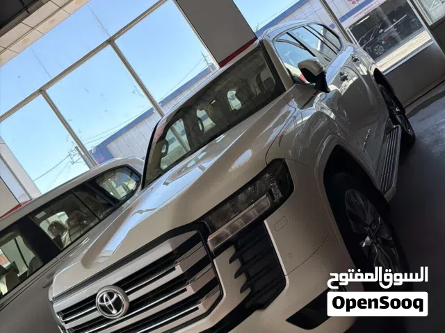 لاندكروز 2024 رقم بغداد ساس ماشية 4 الف قفط ثلاث شاشات تطبيق مكانها بغداد البياع