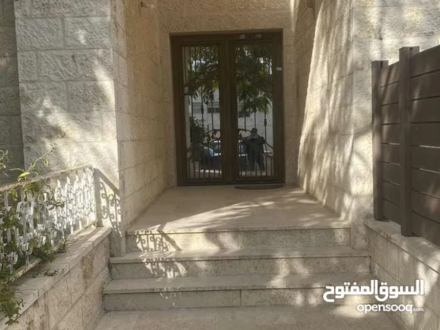151 m2 2 Bedrooms Apartments for Rent in Amman Al Rawnaq