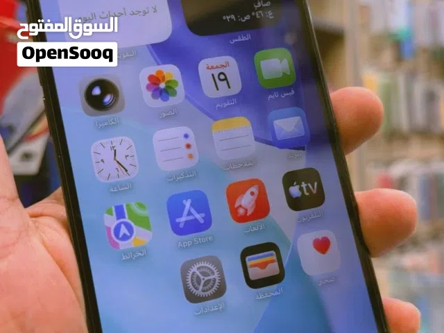 13 برو ماكس مستخدم