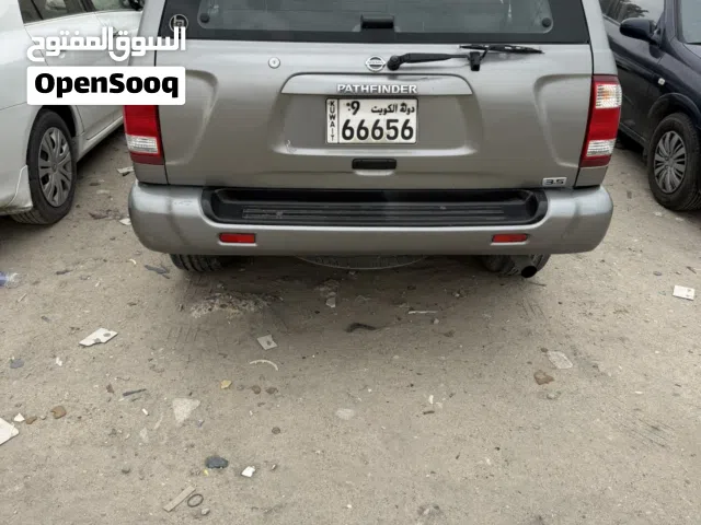 2005 نيسان باثفايندر SL