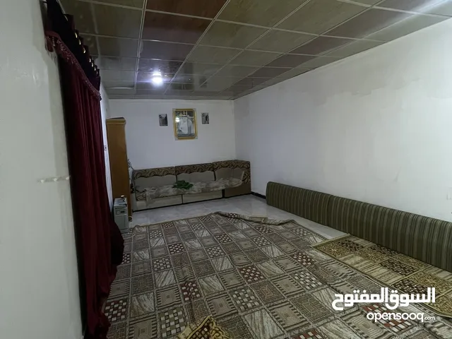 200 m2 2 Bedrooms Townhouse for Sale in Basra Zubayr