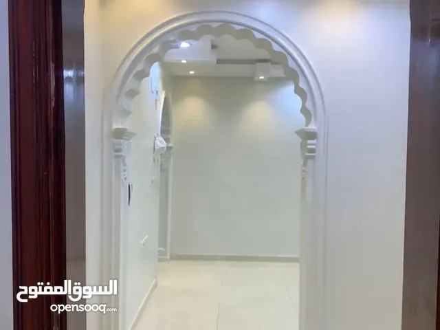 175 m2 4 Bedrooms Apartments for Rent in Al Madinah Ar Ranuna