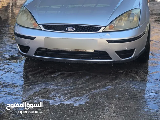 فورد فوكس 2003 أوتوماتيك بحالة ممتازة يد 2 إضافات ممتازة بالنسبة لموديلها
