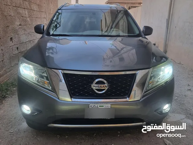 نيسان باثفيندر الياباني 2015 / 13500$ / مركوب الأحفاد