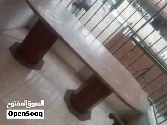 طاولة سفرا مع ست كراسي للبيع بسعر مغري