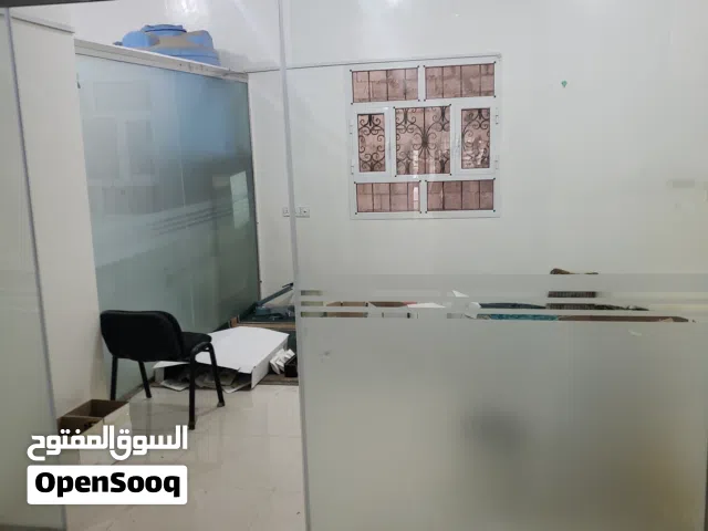 زجاج لمكتب.  ينفع لا حاجه