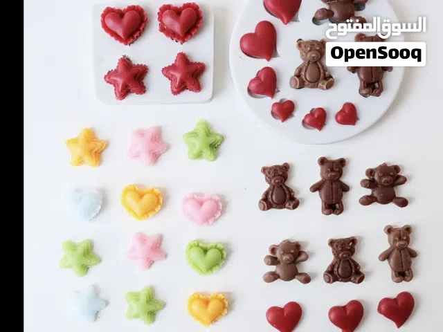 شموع وفواحات عطريه