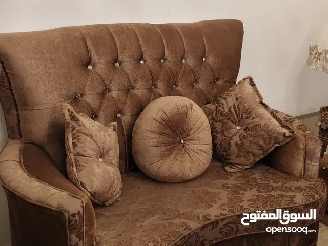 طقم كنب مكون من 7 مقاعد