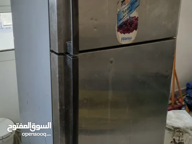 للبيع ثلاجة ونسا 26 قدم بحالة ممتازة