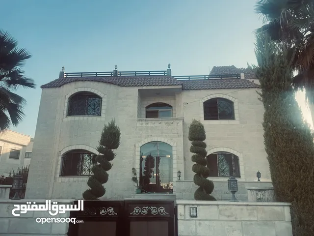 750 m2 More than 6 bedrooms Villa for Sale in Amman Al Bnayyat