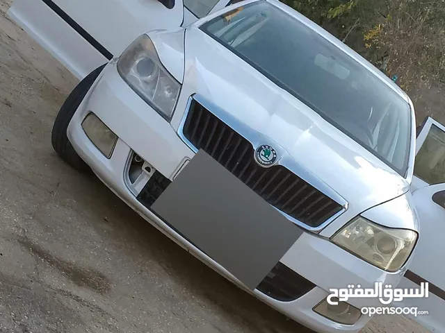 سكودا رمش 2008